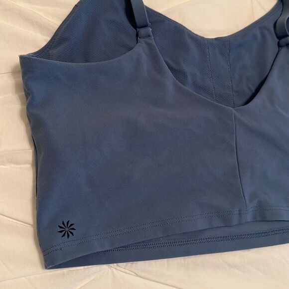 NWOT Athleta Elation V-Neck Crop Women’s A-C in Cottage Blue Size L - Picture 8 of 16